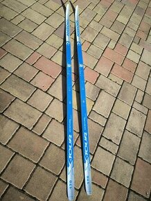 Juniorské běžky 170 cm, bez vázání, na klasiku