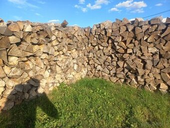 Palivové dřevo - tvrdé, stipane, rezane, suche