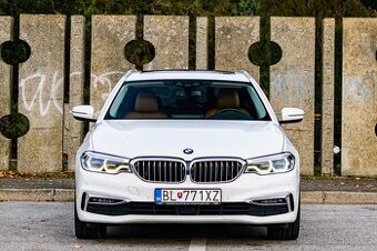 BMW 540i xDrive 250kW / TOP STAV / Panoráma / HeadUp / - 1