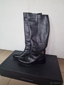 Luxusní černé vysoké kožené kozačky Tommy Hilfiger vel.41