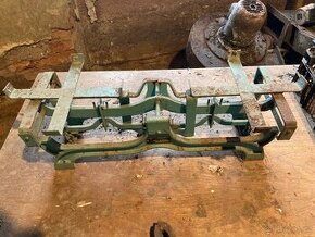 PILOVÉ PÁSY, VÁHY, SKŘÍŇKY