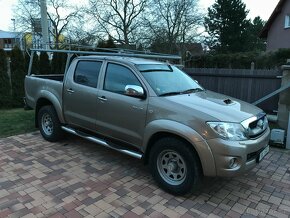 Toyota Hilux, Prodám speciální zahrádku, rampu