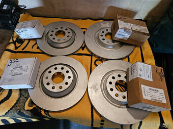 OE brzd. kotouče a OE brzd. desky Passat, Superb - nové