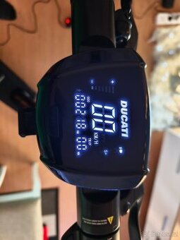 Elektrická koloběžka Ducati Evo III