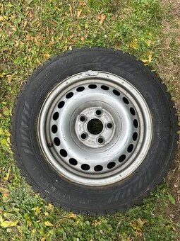 Zimní pneu Nokian Tyres 205/65R16C disky 6,5J x16H2 ET 51