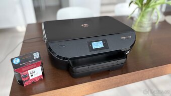 Funkční barevná tiskárna HP DeskJet IA 5575 All-in-One