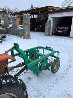 Jednořádkový vyorávač brambor