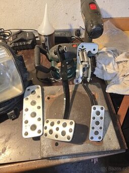 Nerezové pedály Subaru Legacy Outback BP