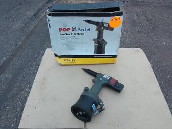 Pneumatické nýtovací kleště