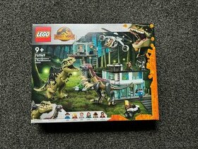 LEGO® Jurassic World 76949 Útok giganotosaura a therizinosau