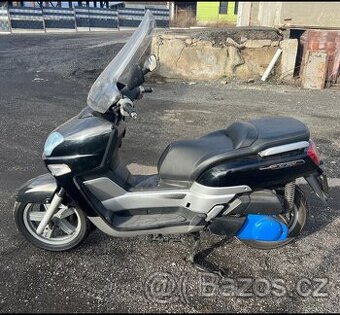 Skútr Yamaha XC 300