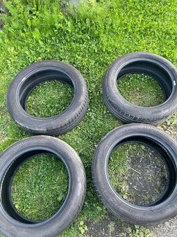 letni UHP 205/55 R17