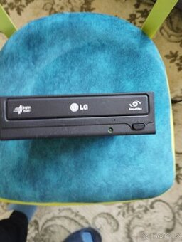 LG mechanika