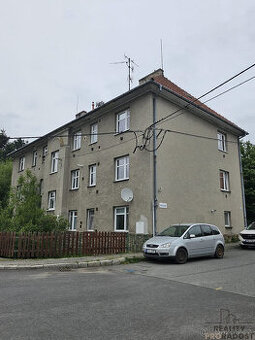 Pronájem zrekonstruovaného bytu 2+1, ul. Na Výsluní, Nový Ji