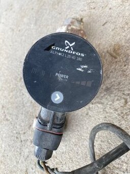 Cirkulační čerpadlo Grundfos Alpha 2L, 25-40 180