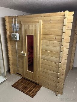 Finská sauna masiv 205x176 cm