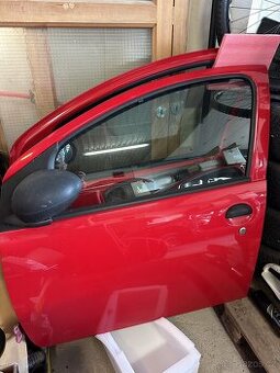 Peugeot 107 dveře