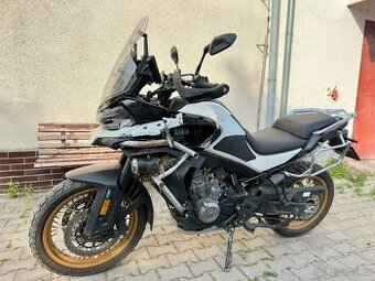 Cfmoto mt 800 explore