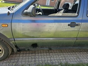 koupim na golf 3 dvere tazne
