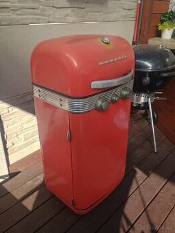 Retro designový plynový zahradní gril Memphis