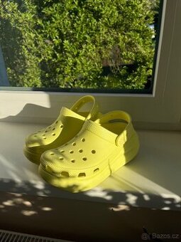 Crocs platform boty