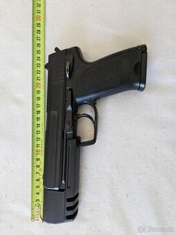 Airsoftová pistole