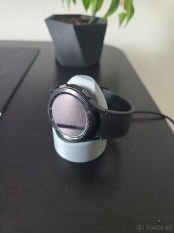 Samsung Galaxy Watch 4 Classic 44mm – 1300 Kč