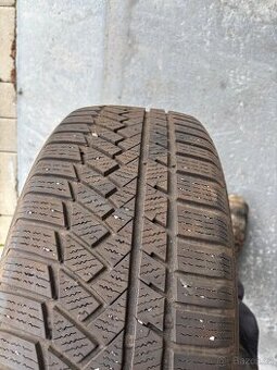 225/55R17 V XL