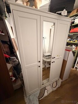 Ikea skříň