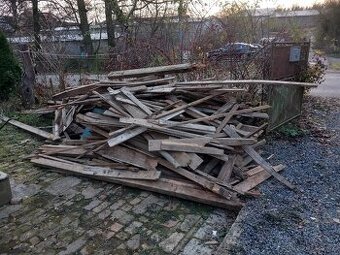 Dřevo za odvoz na topení