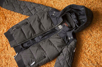 Chlapecká zimní bunda vel. 146