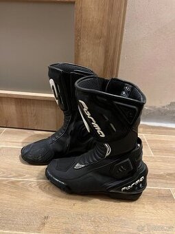 Boty na motorku
