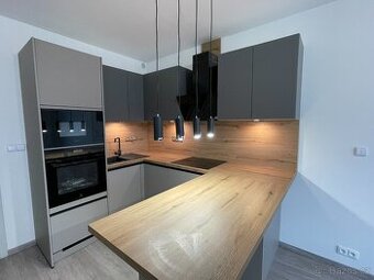 Pronájem bytu 1+kk Zlín - Nad Stráněmi - 1