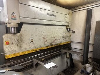 Ohraňovací lis PIESOK CTO 80/2500 (8436)