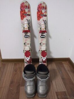 Dětské lyže 67cm, boty 150mm