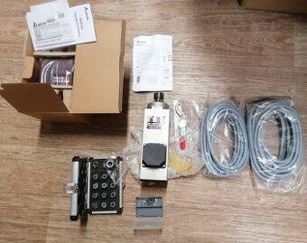 Prodám CNC vřeteno 2,2 kW, AC měnič, sadu kleštin a kabely