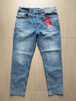 Kalhoty / džíny zn. Diesel, vel. 31/30 NOVÉ