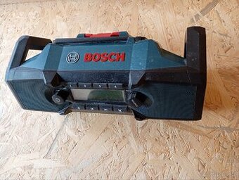 bosch aku stavebni radio 18v