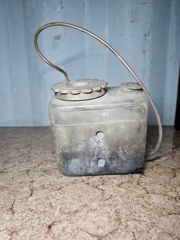 Nádobka ostřikovače Trabant, Škoda, DDR