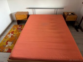 Postel s roštem a matrací 140 x 200 cm