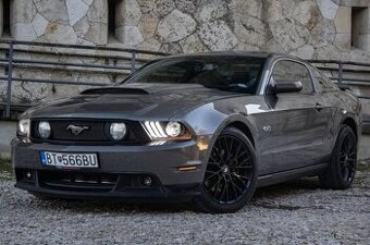 Ford Mustang GT 5.0 V8