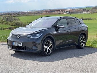 Volkswagen ID.4 GTX 82kWh 360kamera 2 sady kol 55t km