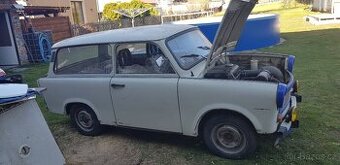 Trabant 601 combi + další motor a díly