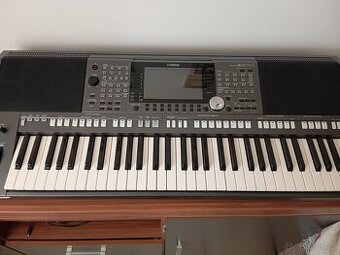 Yamaha PSR s970 - 1