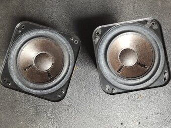 Tesla arz4604