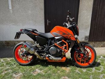 KTM Duke 690R Akrapovič