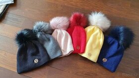Čepice Michael Kors (MK) s bambulí - 1