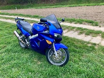 Honda vfr 800 fi