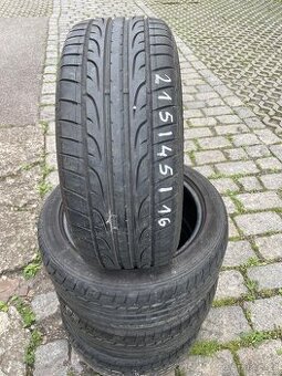 Letni pneu 215/45/16