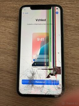 iPhone 11 s rozbitým displejem